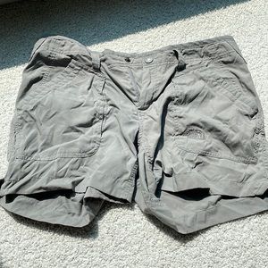 North Face Women's Cargo Shorts in grey size 10